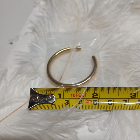 18k Hoop Earrings - Picture 7 of 7